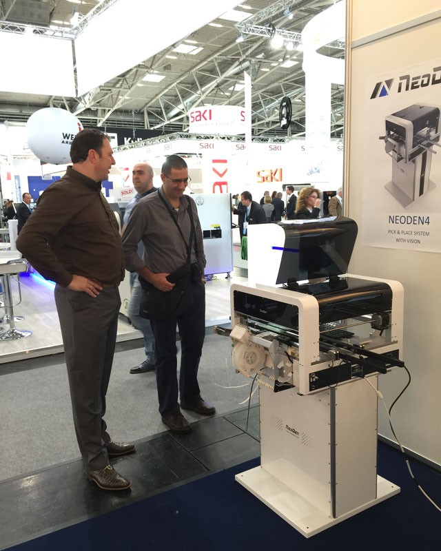 neoden3.jpg neoden3.jpg